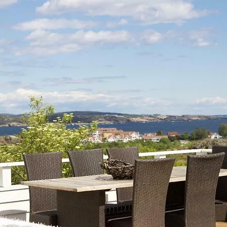 Vardeveien I Stavern * Larvik