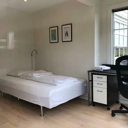 Vardeveien I Stavern Villa *