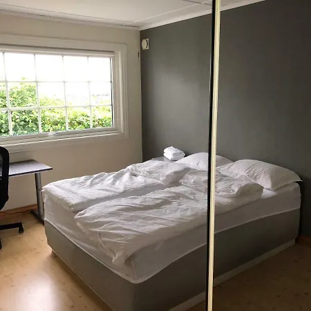 Vardeveien I Stavern Villa *